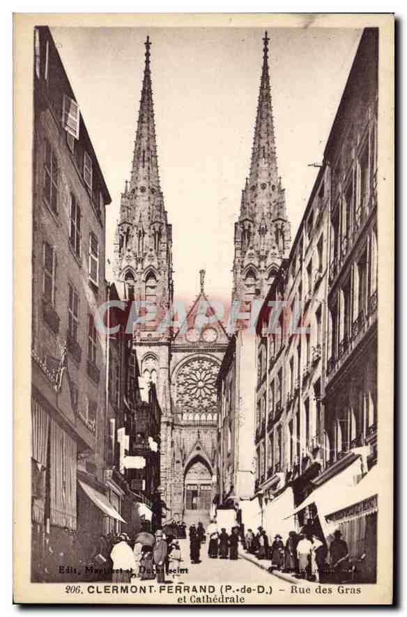 CPA Clermont Ferrand P de D Rue des Gras et Cathedrale 