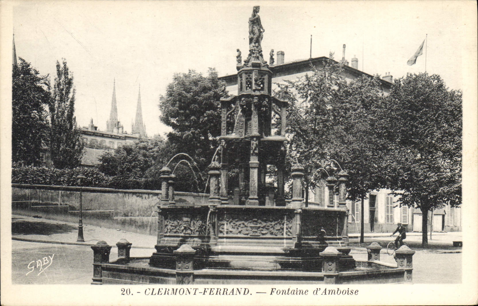 CPA Clermont Ferrand Fontaine d'Amboise 