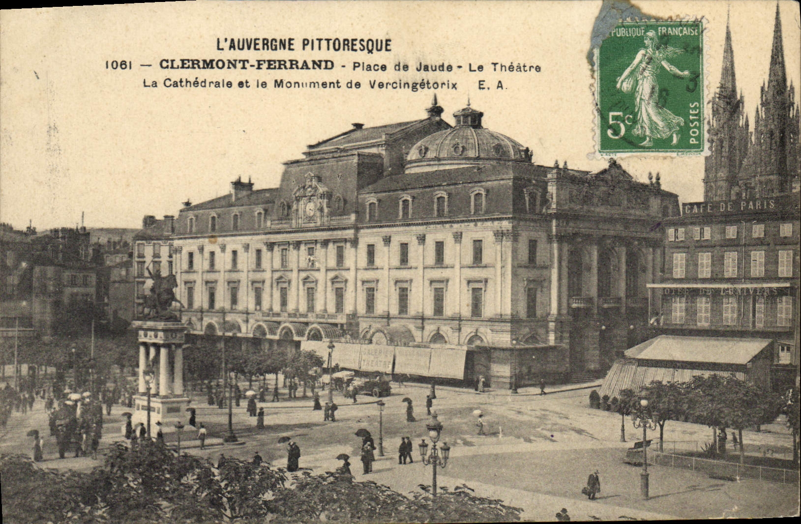CPA Clermont Ferrand Place de Jaude Le Theatre La Cathedrale et le Monument de Vercingetorix 