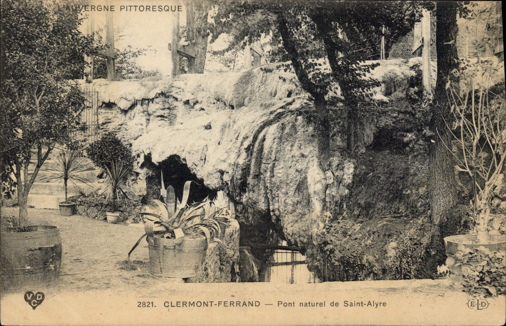 CPA Clermont Ferrand Pont Naturel de St Alyre 