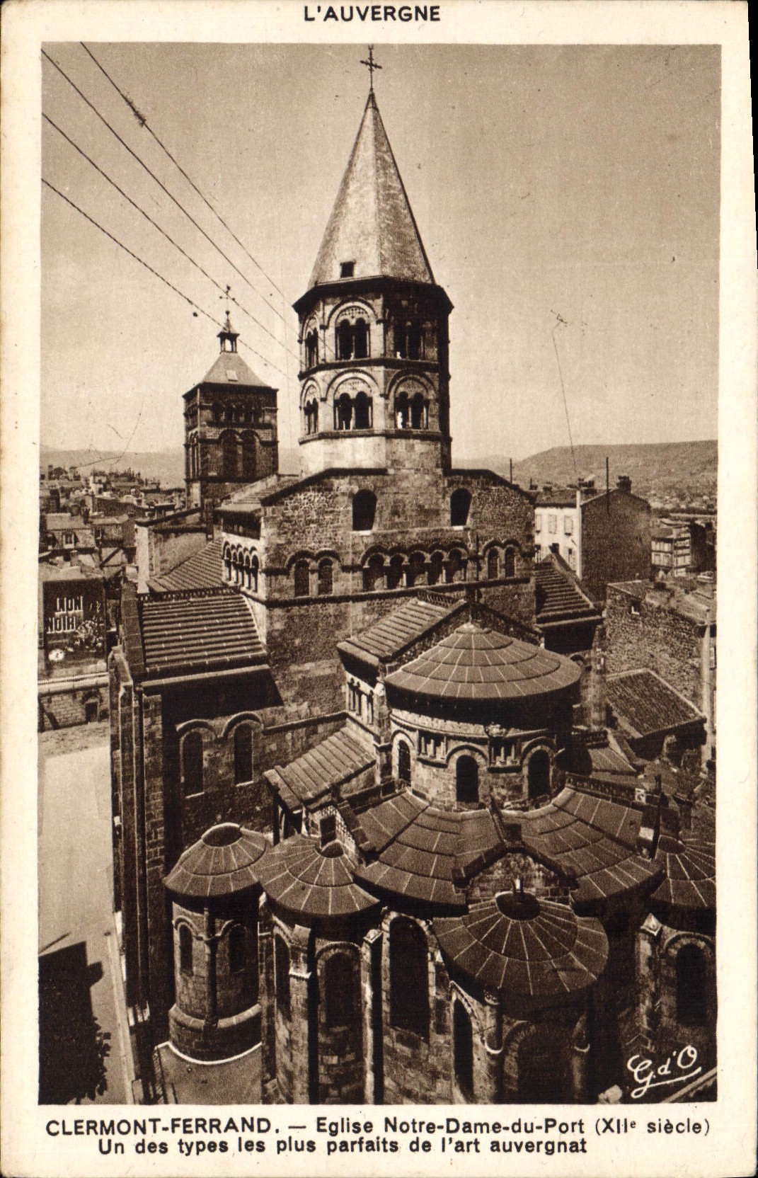 CPA Clermont Ferrand Eglise Notre Dame du Port 