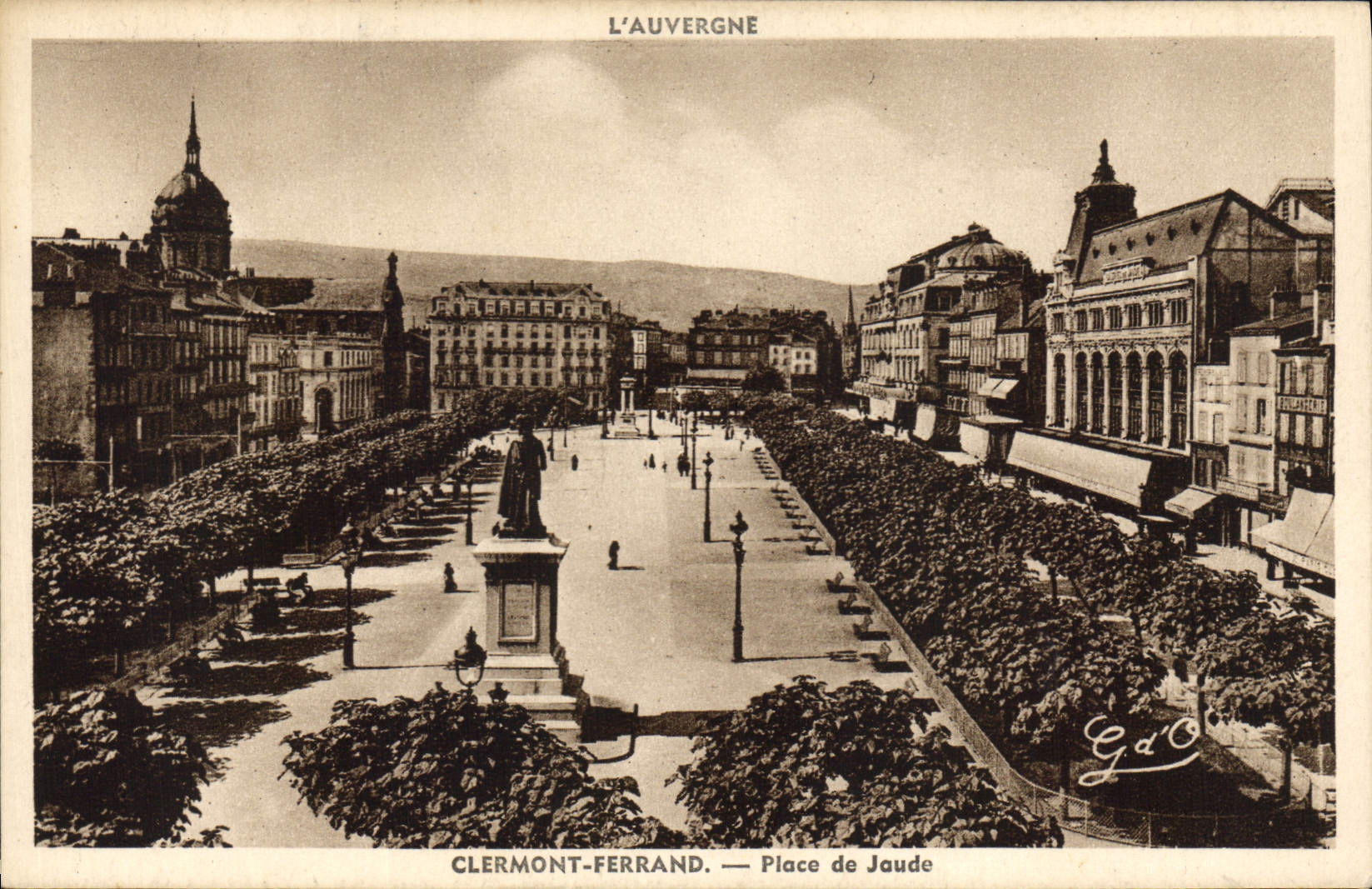 CPA Clermont Ferrand Place de Jaude 
