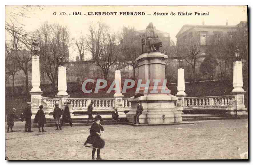 CPA Clermont Ferrand Statue de Blaise Pascal 