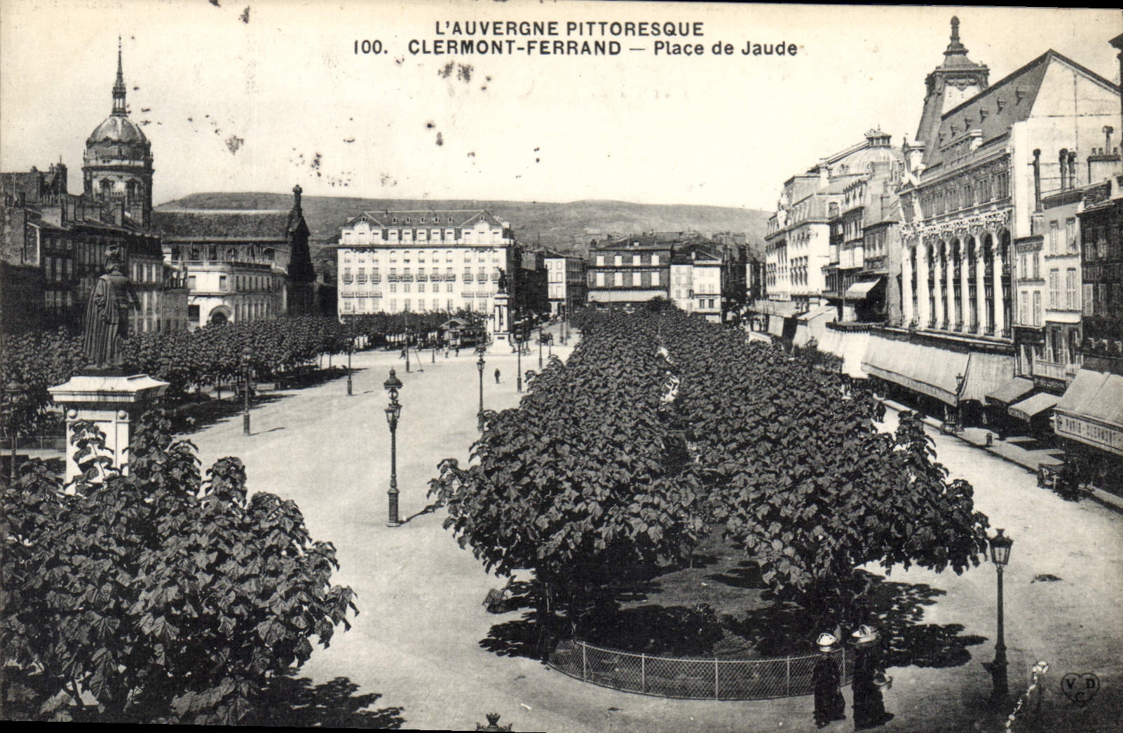 CPA Clermont Ferrand Place de Jaude 