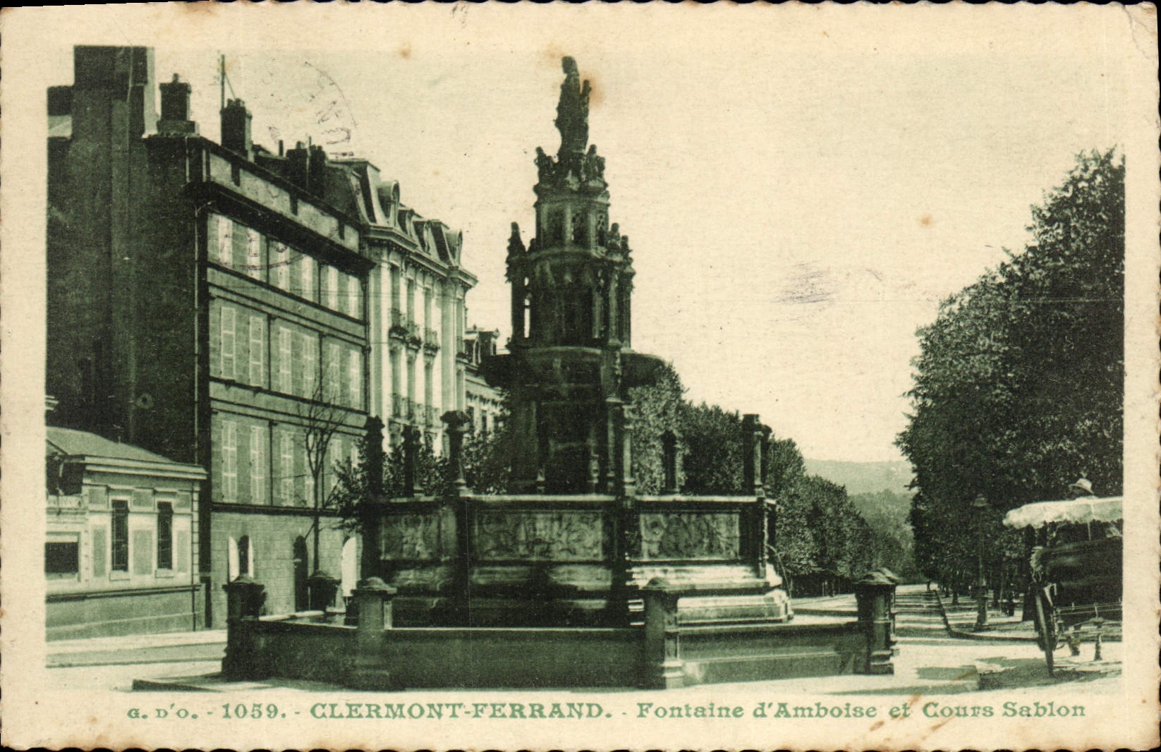 CPA Clermont Ferrand Fontaine d'Amboise et Cours Sablon 