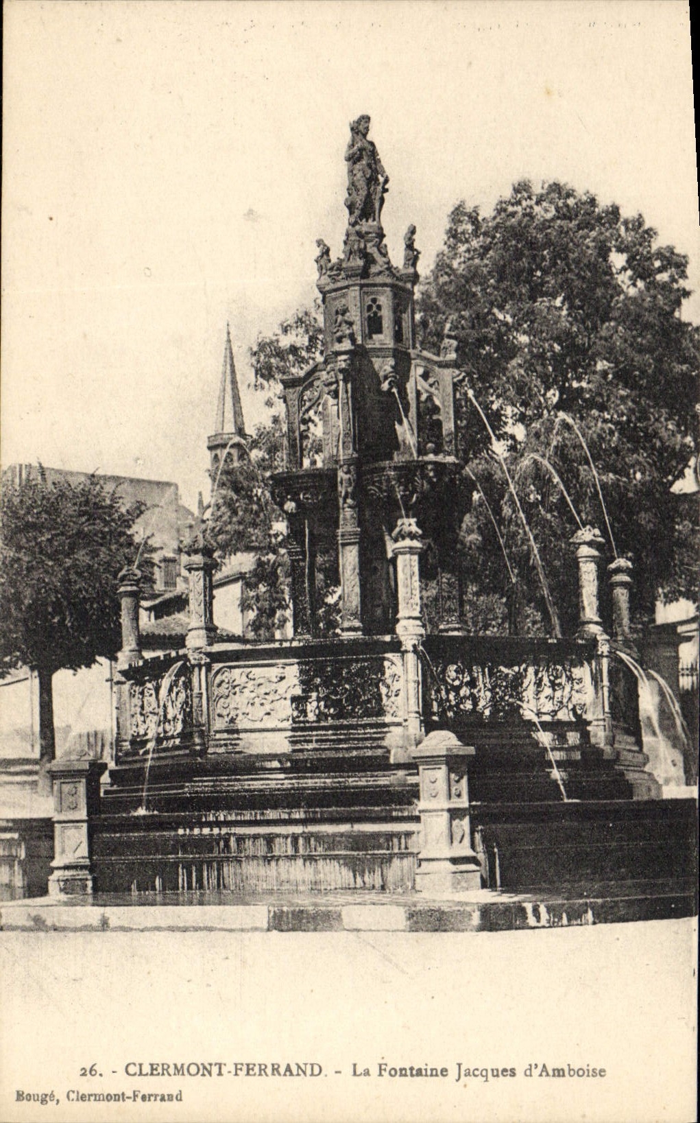 CPA Clermont Ferrand La Fontaine Jacques d'Amboise 