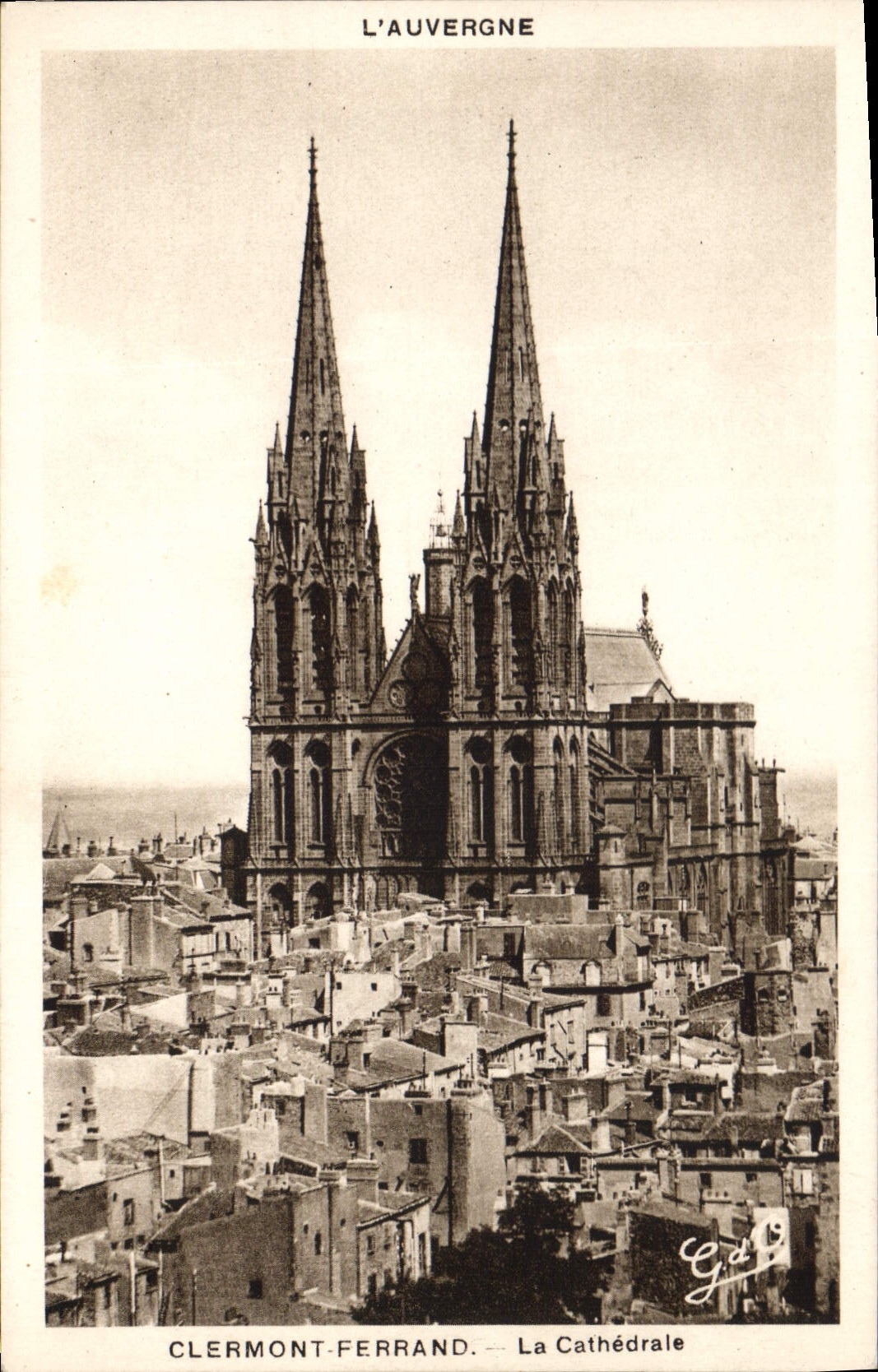 CPA Clermont Ferrand La Cathedrale 