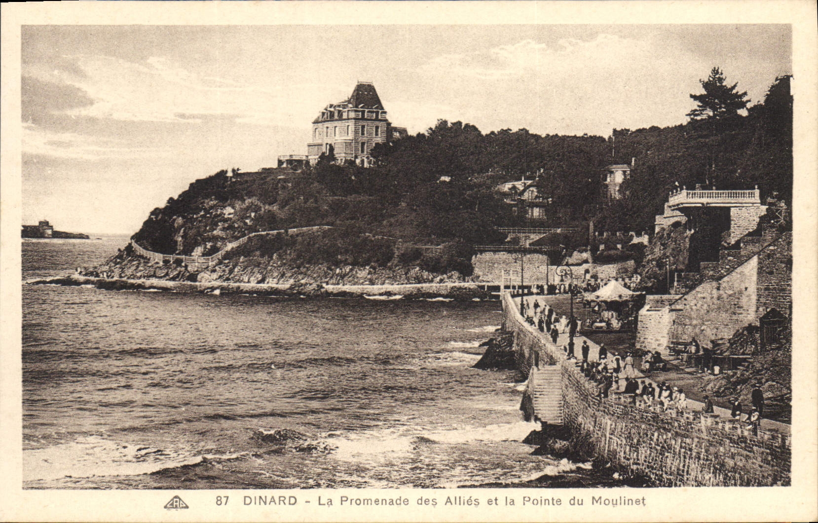 Dinard - Ansicht der Promenade des Alliés und der Pointe du Moulinet — Verlag CPAHIL, Nr. 87