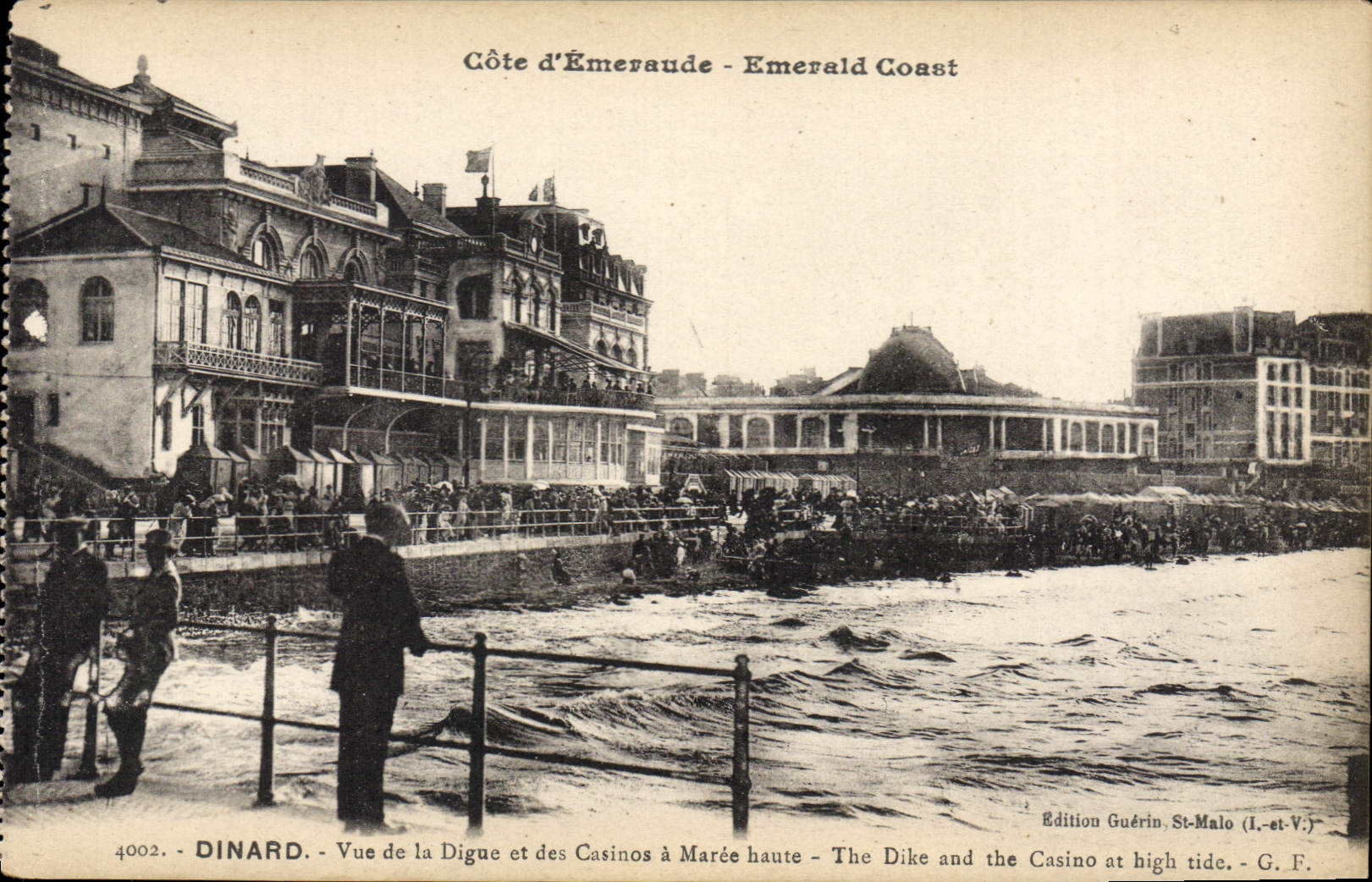 Dinard - Vue de la Digue et des Casinos à Marée haute - Édition Guérin, St-Malo
