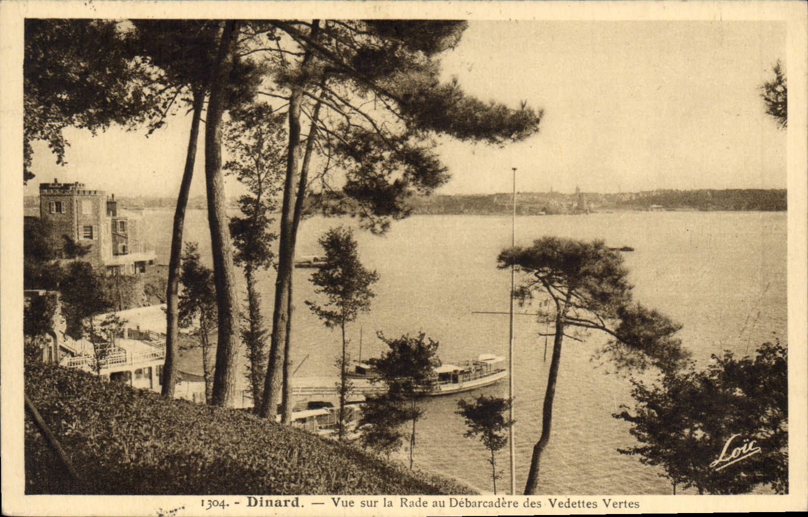 Dinard — Vue sur la Rade au Débarcadère des Vedettes Vertes — Loïc, n° 1304