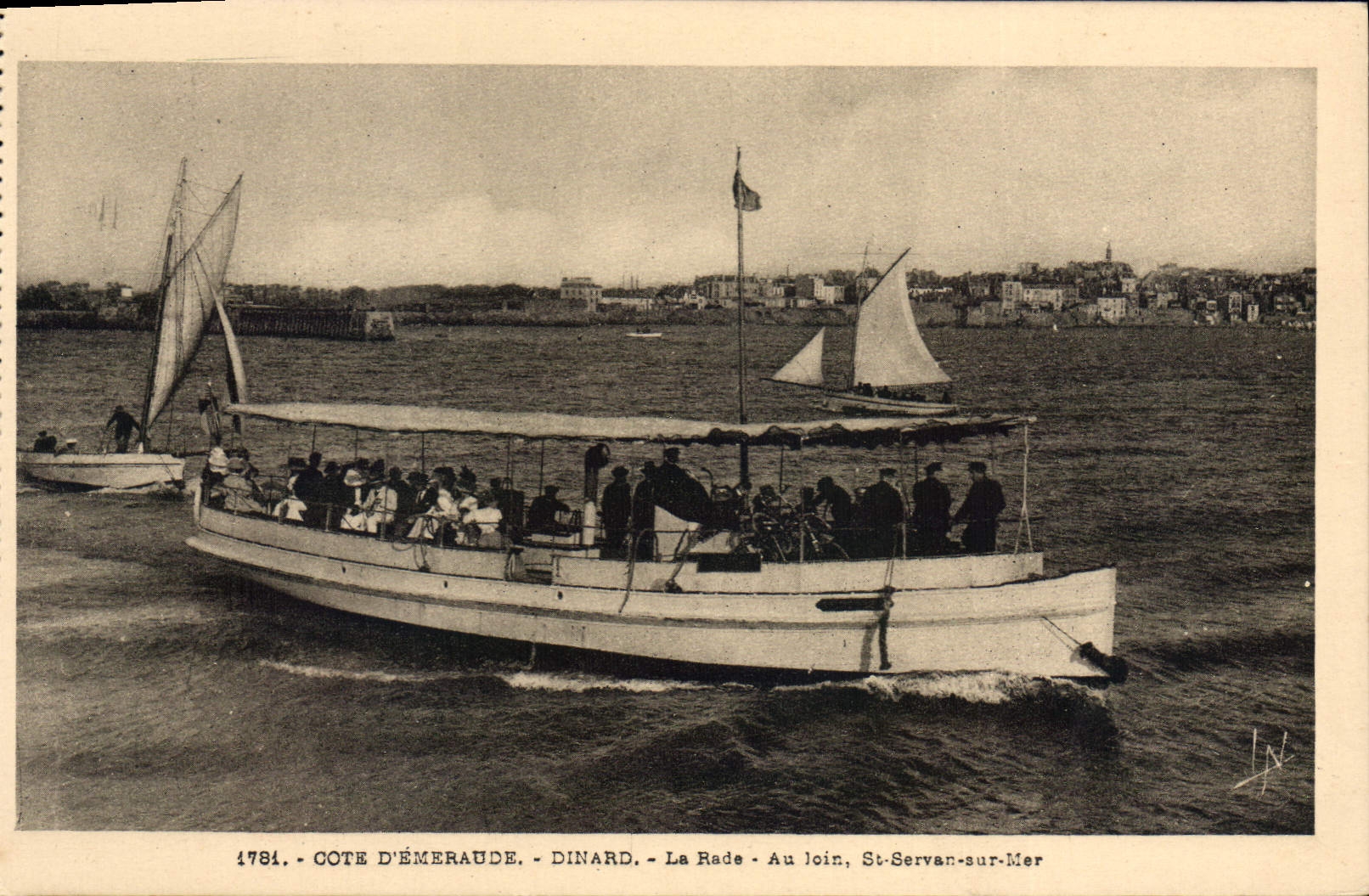 Côte d'Émeraude - Dinard - La Rade - Au loin, St-Servan-sur-Mer — Laurent-Nol, Reîmes, n° 1781