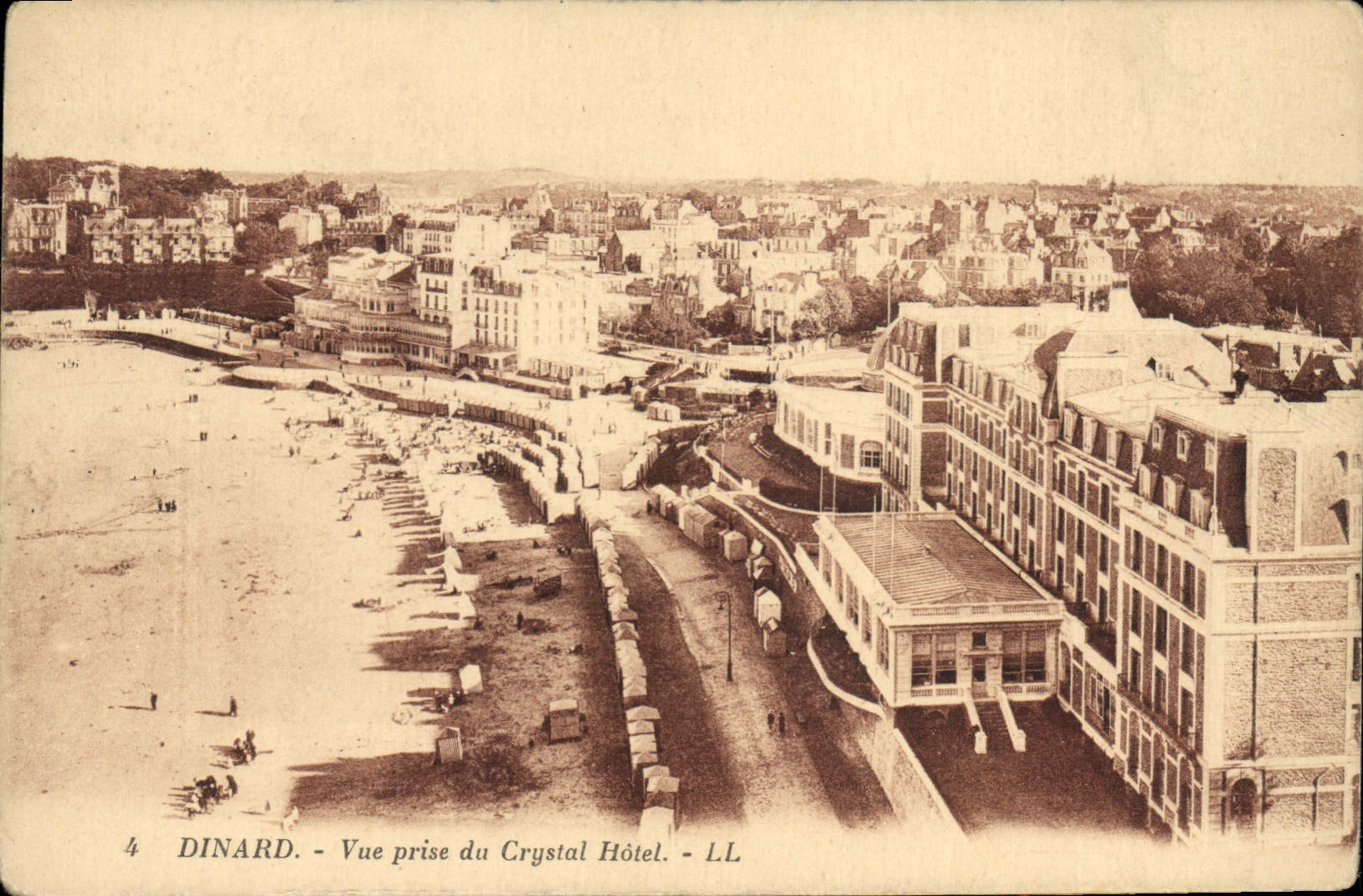 Dinard - Vue prise du Crystal Hôtel - LL
