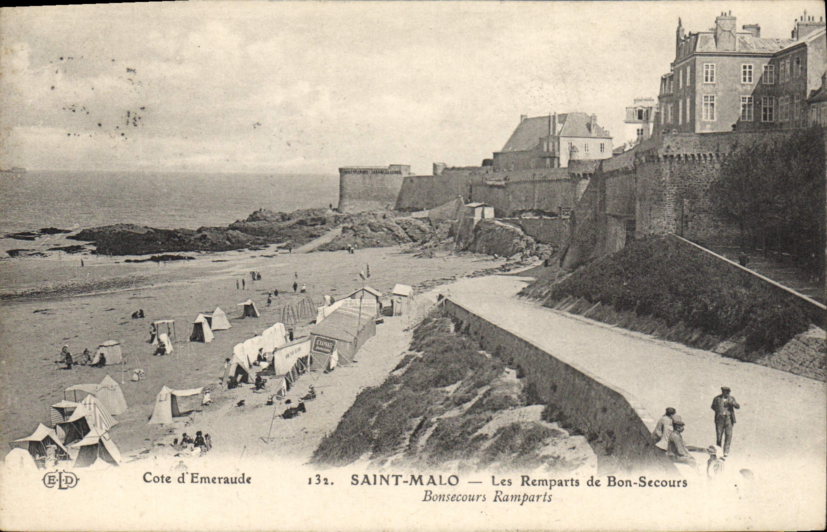 Saint-Malo — Les Remparts de Bonsecours — Côte d’Émeraude
