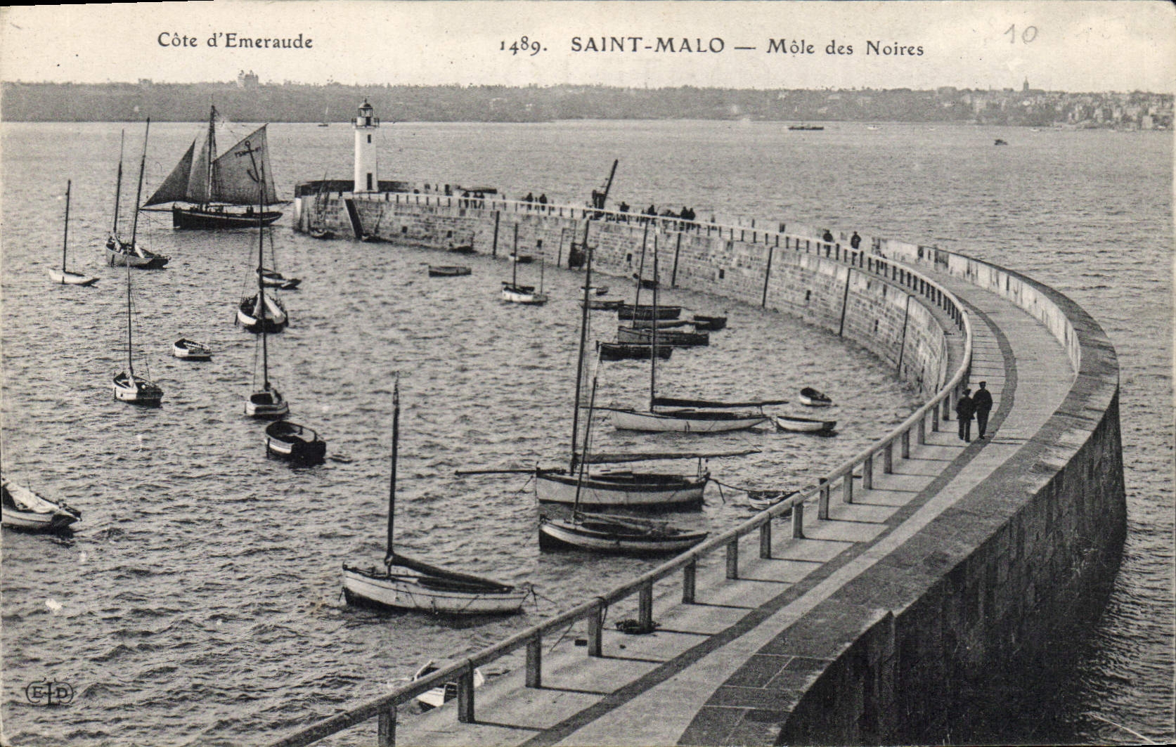 Saint-Malo — Môle des Noires — Côte d'Emeraude — Éditeur EFD, n° 1489