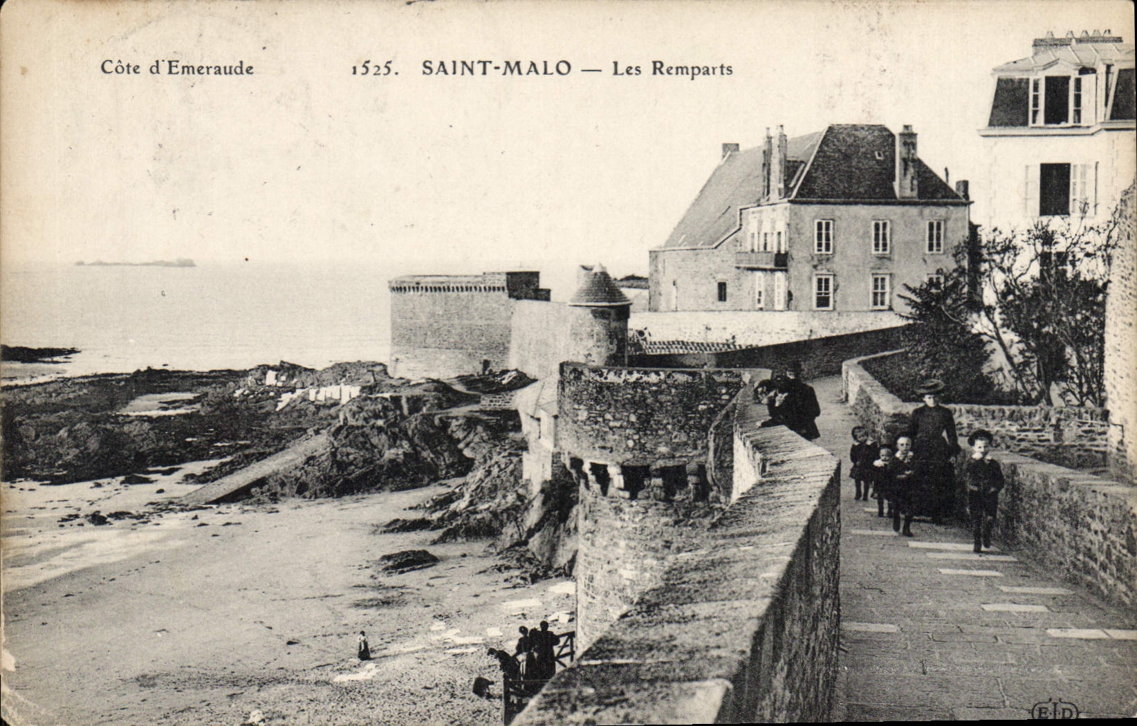 Saint-Malo — Les Remparts — Côte d’Emeraude, n°1525