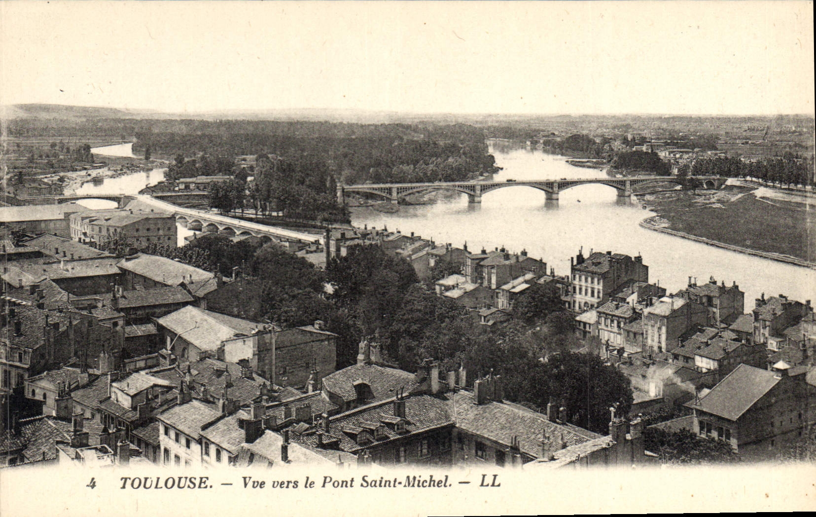 CPA Toulouse Vue vers le Pont Saint Michel 