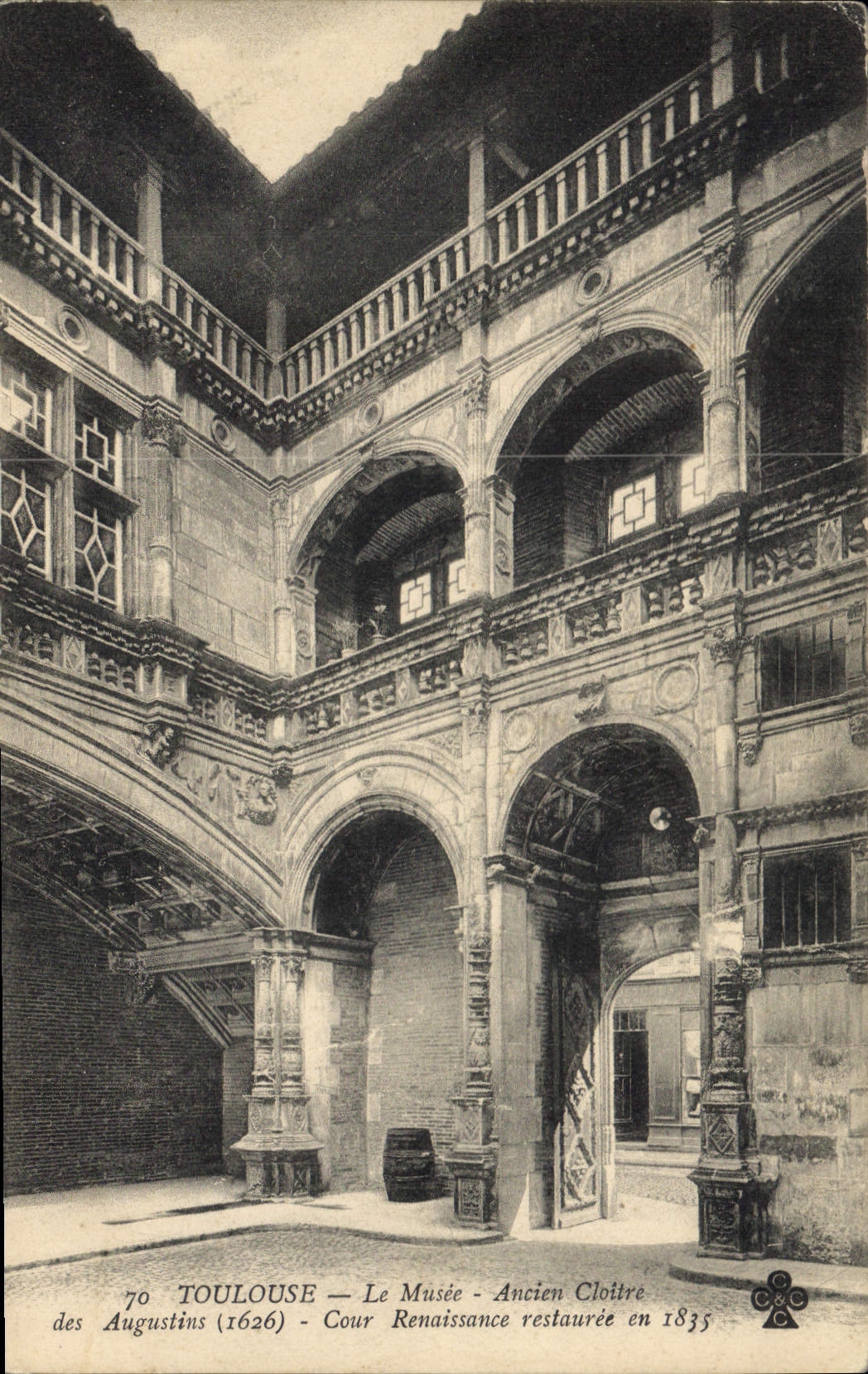 CPA Toulouse Le Musee Ancien Cloitre des Augustins 
