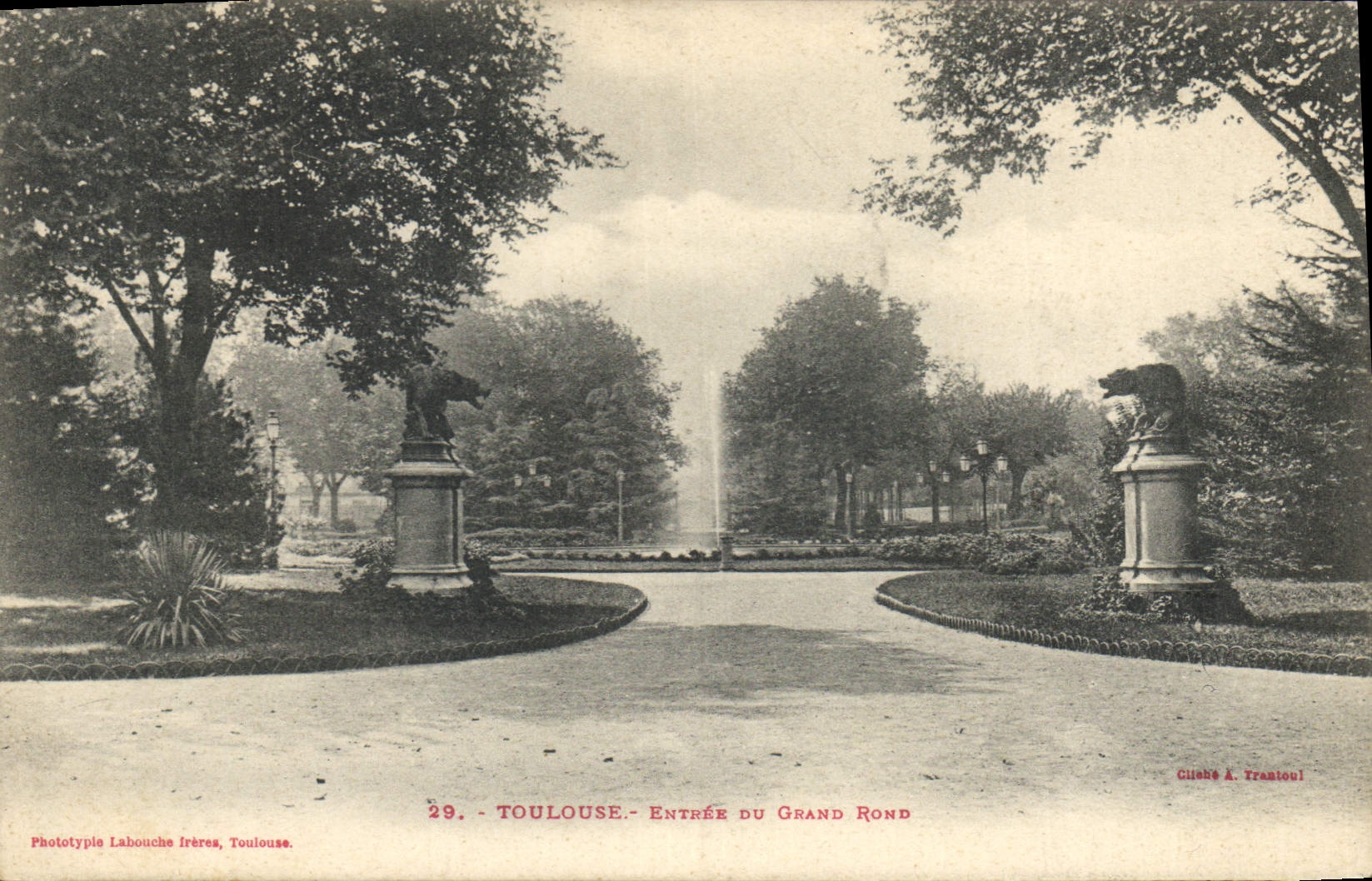 CPA Toulouse Entree du Grand Rond Ours