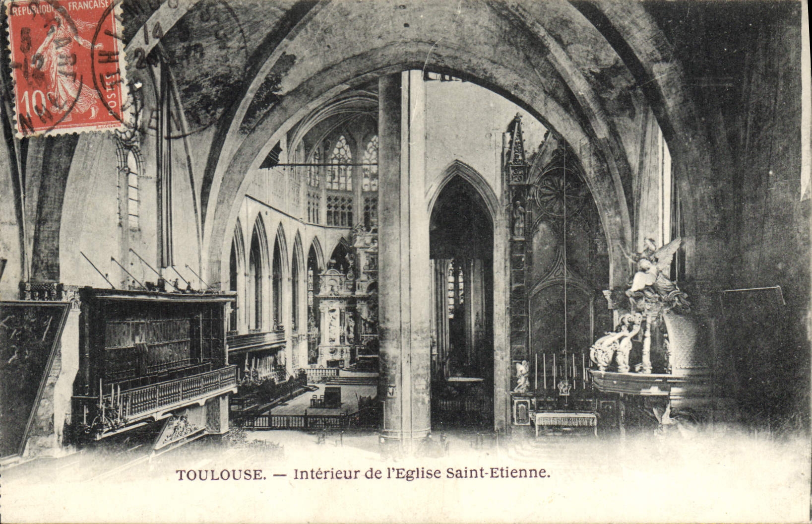 CPA Toulouse Interieur de l'Eglise Saint Etienne 
