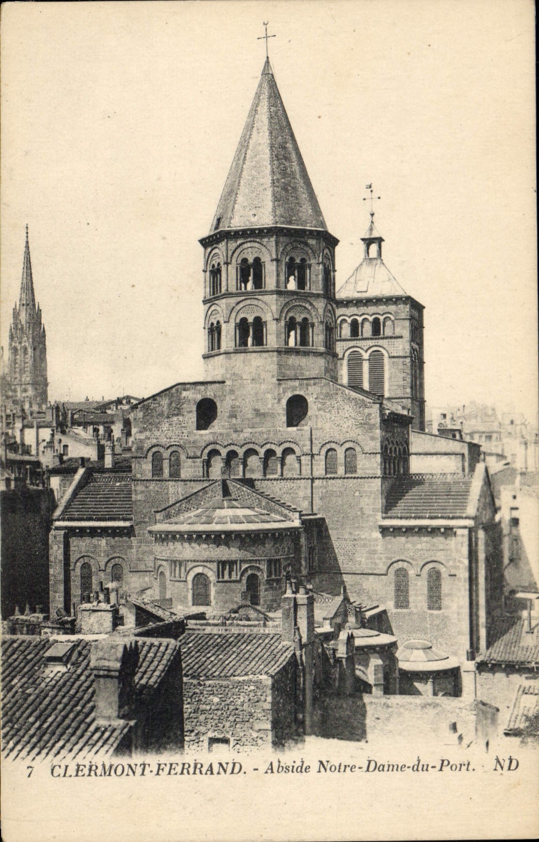 CPA Clermont Ferrand Abside Notre Dame du Port 