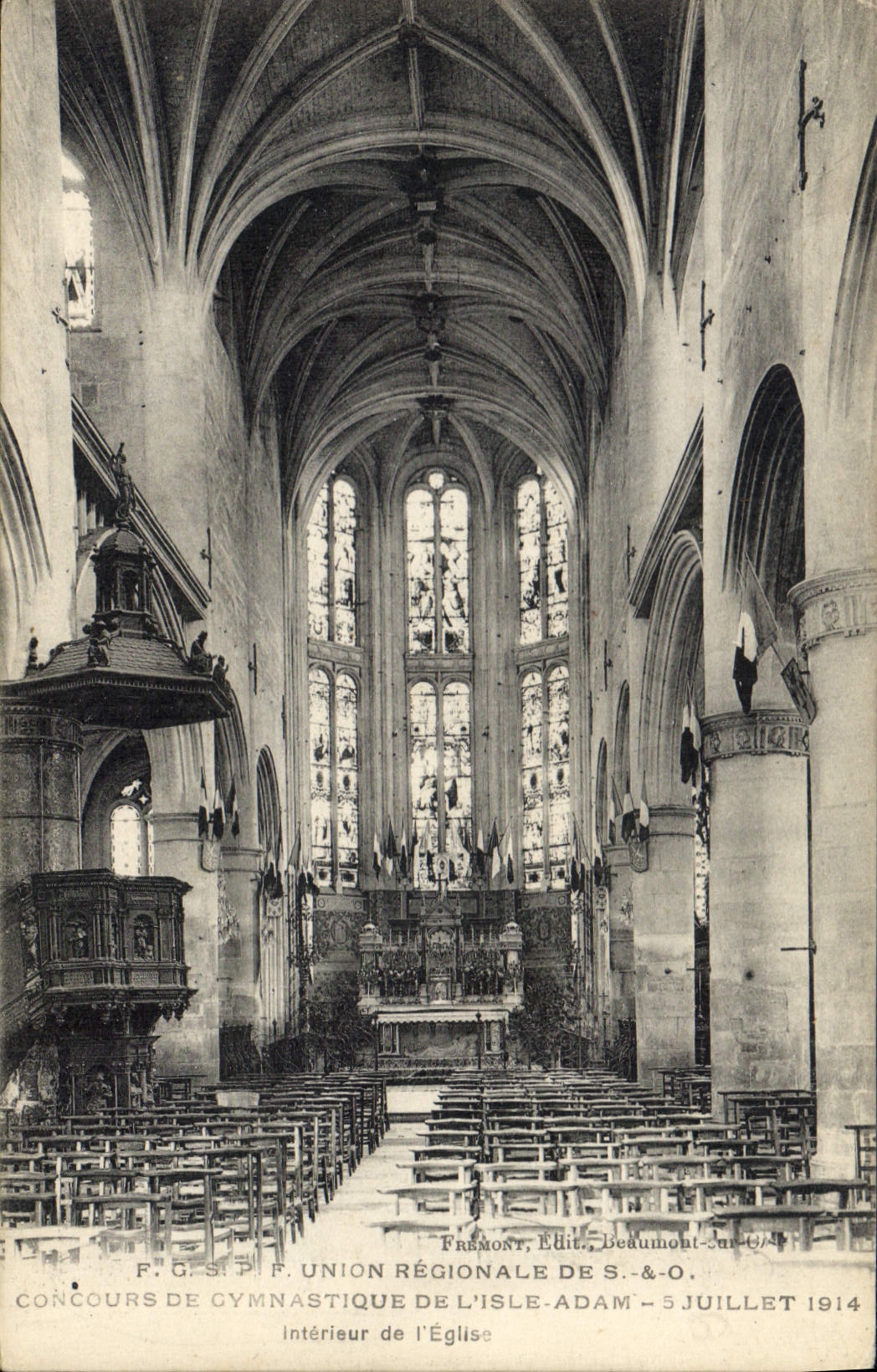 CPA L'Isle Adam Interieur de l'Eglise Concours de Gymnastique 5 juillet 1914