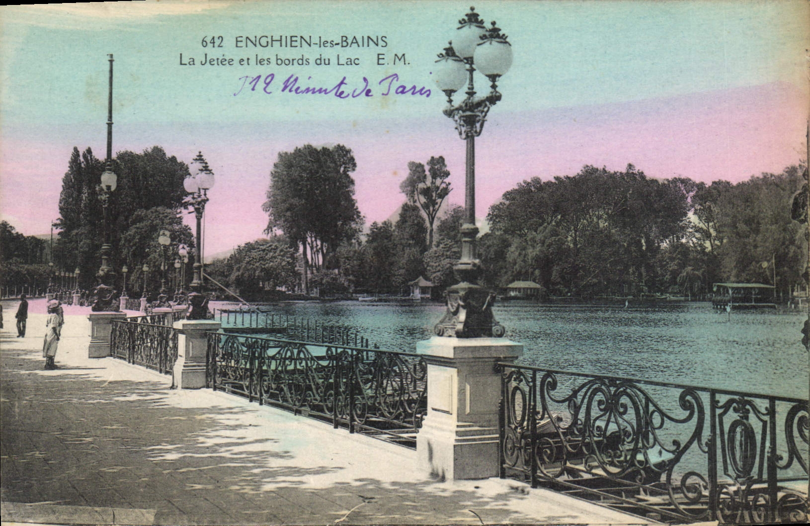 CPA Enghien les Bains La Jetee et les bords du Lac 