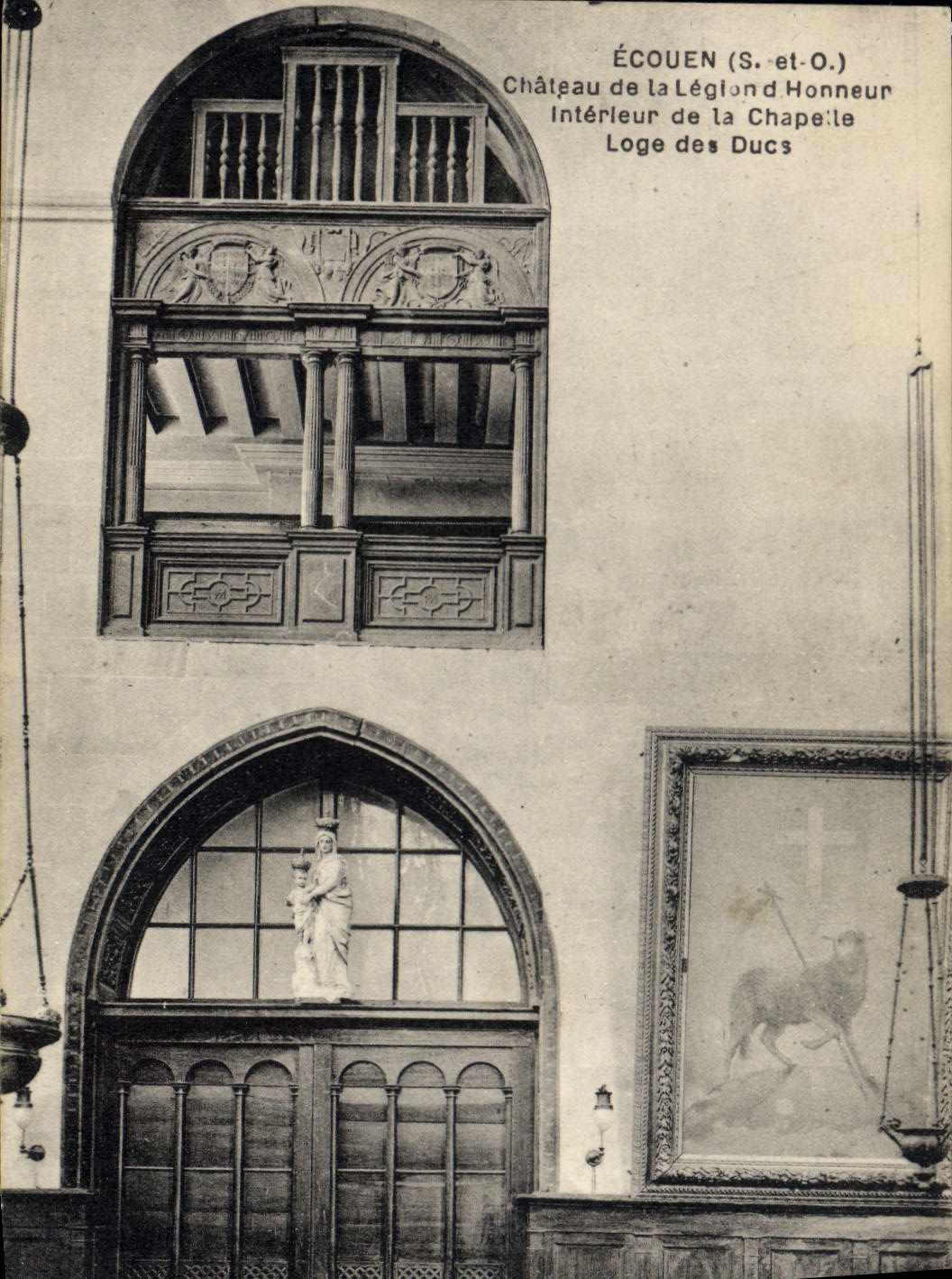CPA Ecouen S et O Chateau de la Legion d'Honneur Interieur de la Chapelle Loge des ducs