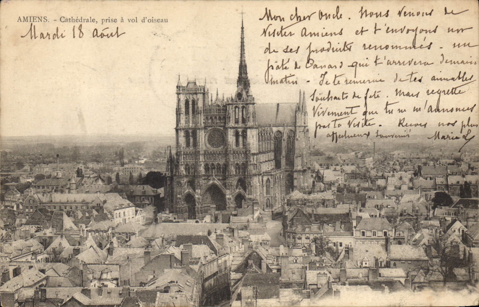 CPA Amiens Cathedrale prise a vol d'oiseau 