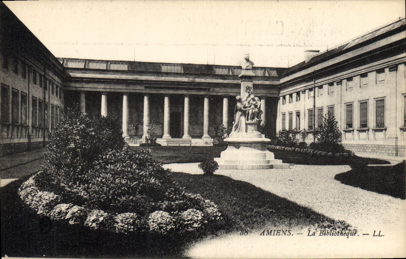 CPA Amiens La Bibliotheque 