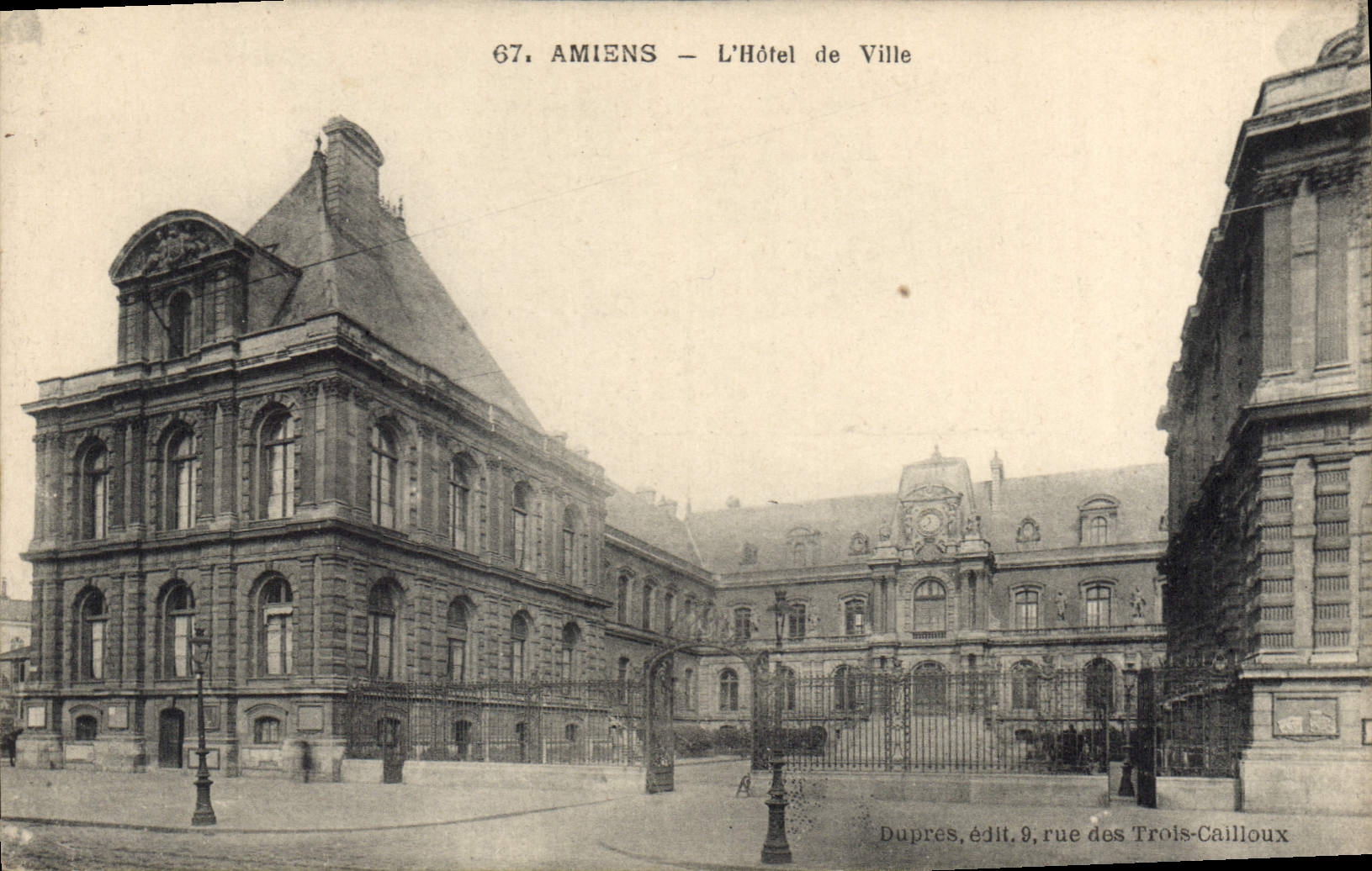 CPA Amiens l'hotel de ville 