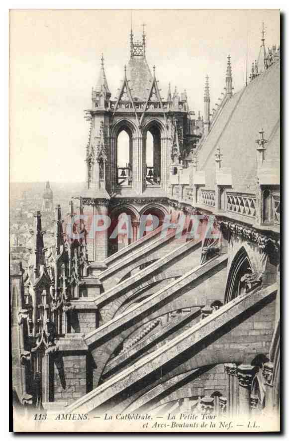 CPA Amiens la cathedrale la petite Tour et Arcs Boutants de la Nef 