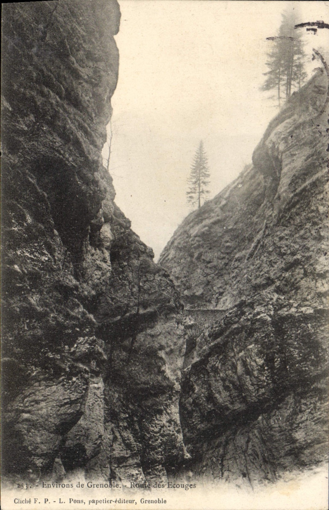 CPA Environs de Grenoble route des Ecouges 