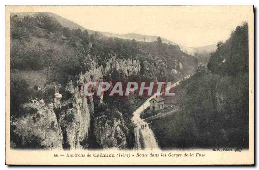 CPA Environs de Cremieu Isere Route dans les Gorges de la Fusa 