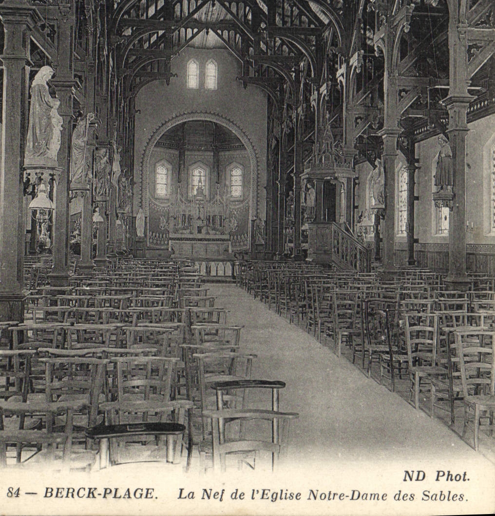 CPA Berck Plage la Nef de l'eglise Notre Dame des Sables 