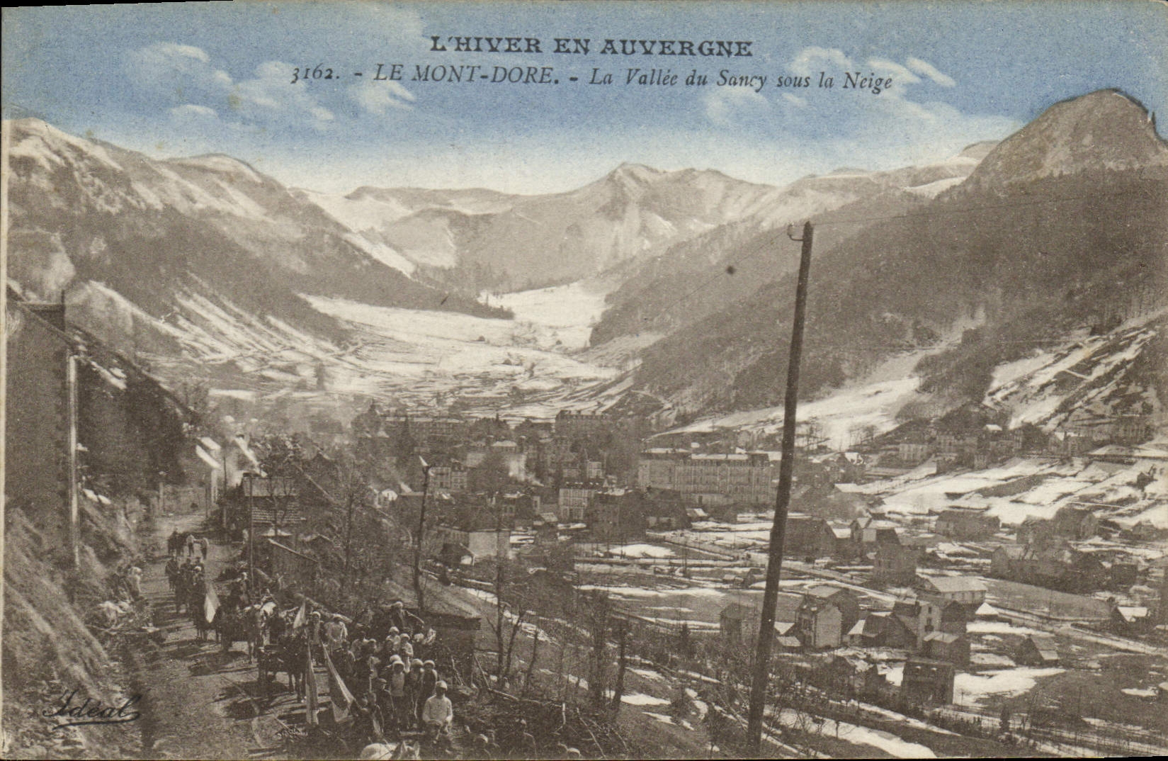 CPA L'Hiver en Auvergne Le Mont Dore la Vallee du Sancy sous la Neige 