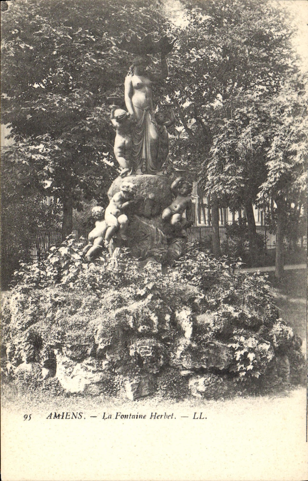 CPA Amiens la Fontaine Herbet 