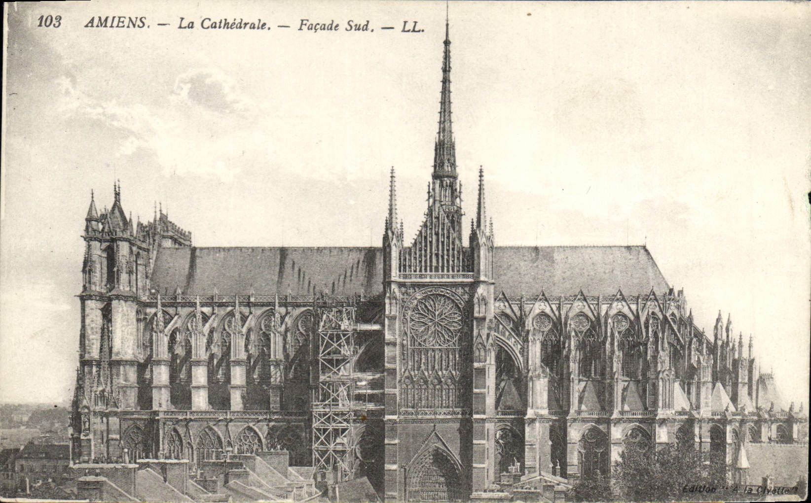 CPA Amiens la cathedrale facade Sud 