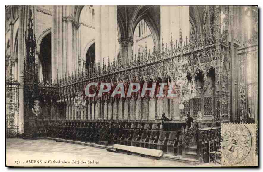CPA Amiens Cathedrale cote des Stalles 