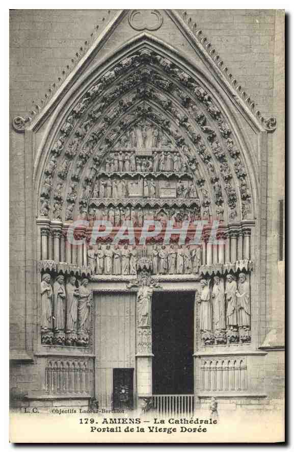 CPA Amiens la cathedrale portail de la Vierge Doree 