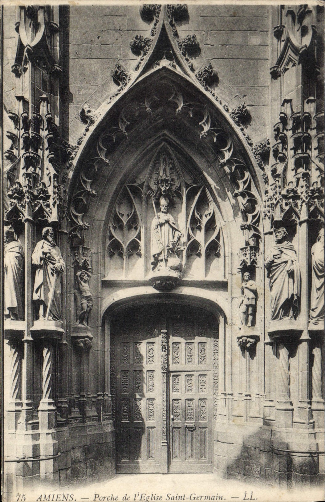 CPA Amiens Porche de l'Eglise Saint Germain