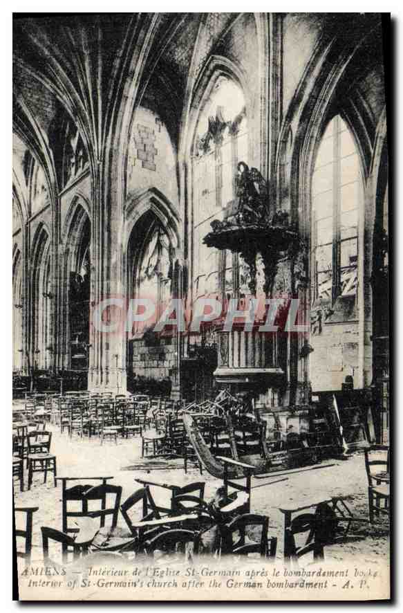 CPA Amiens Interieur de l'Eglise St Germain apres bombardement Militaria