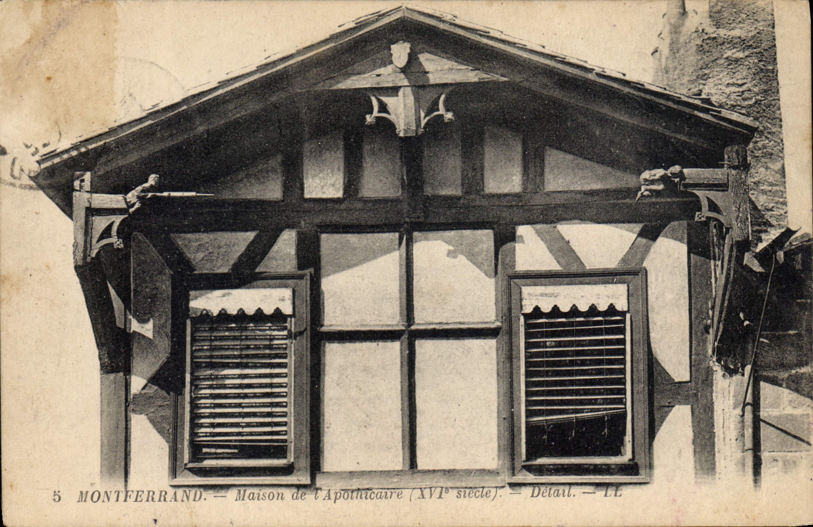 CPA Montferrand Maison de l'Apothcaire (XVIe siecle) detail