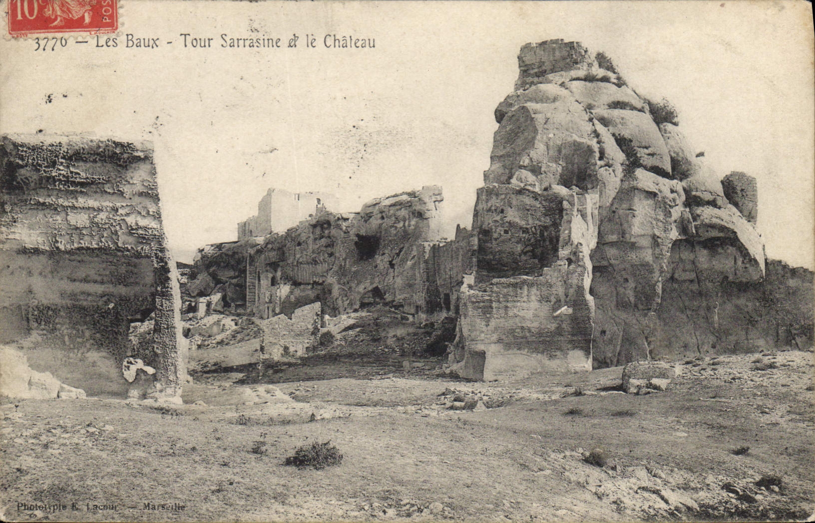 Les Baux - Tour Sarrasine & le Château — Phototypie R. Lacour — Marseille