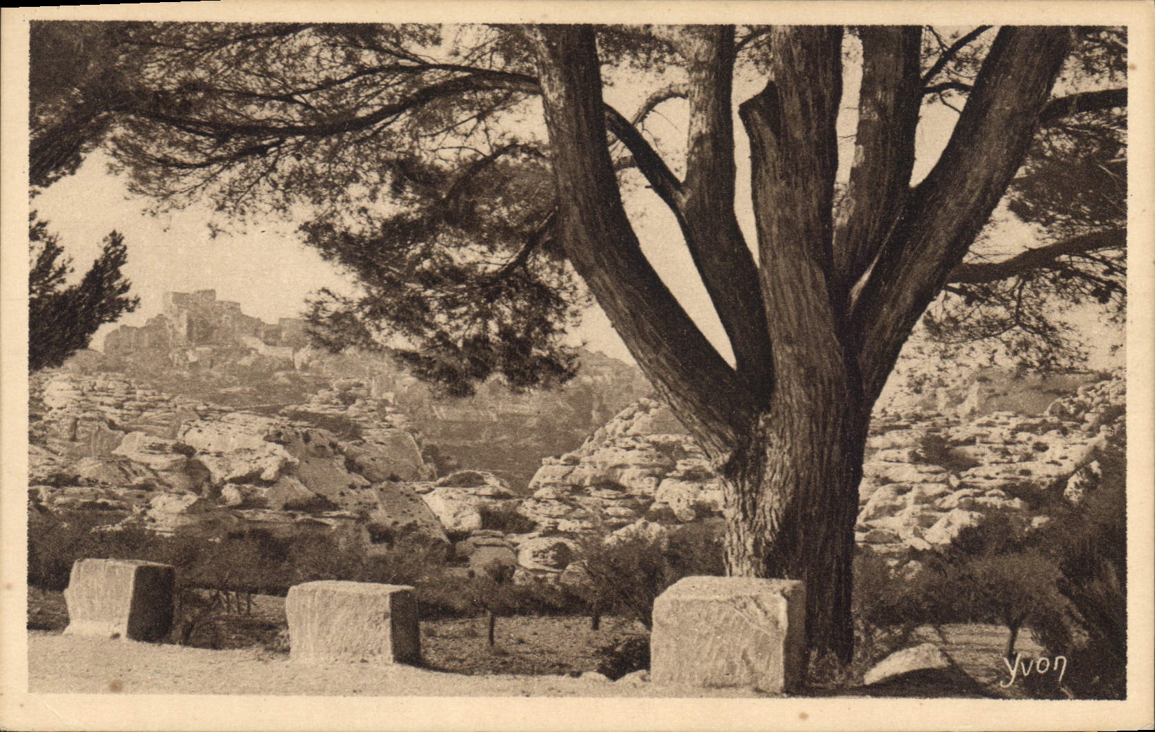 Les Baux-de-Provence — Landschaften und Steine der Provence — Edition d'Art YVON