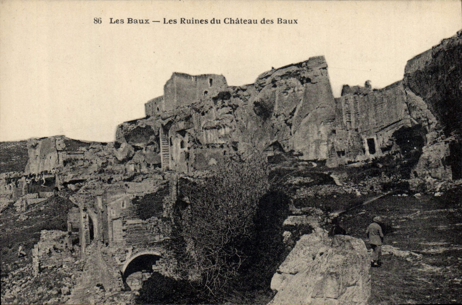 Les Baux — Les Ruines du Château des Baux — n°86