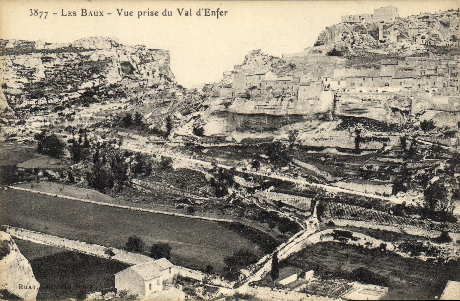 Les Baux - Vue prise du Val d'Enfer — Ruat, éditeur n°3877