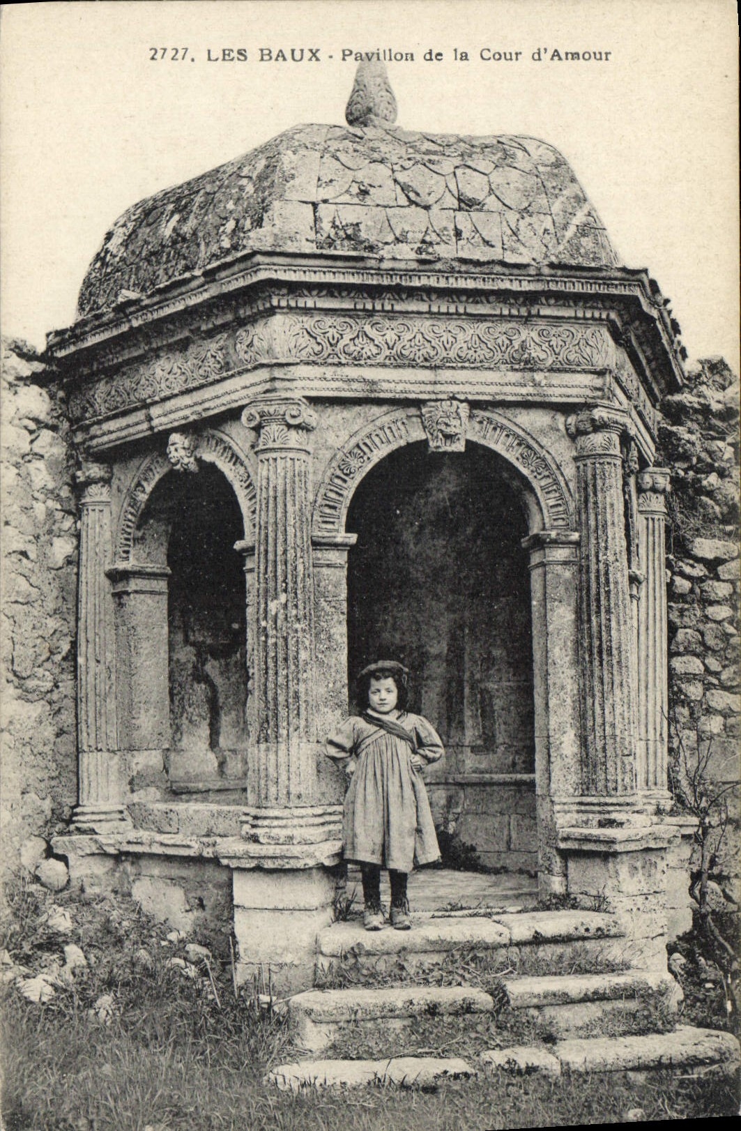 CPA Les Baux Pavillon de la Cour d'Amour