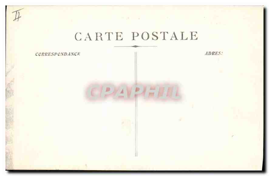 CPA Les Baux Au premier plan chemin de ronde de la Tour dite Sarrazine (XIe siecle) Au fond ruines d — Verso