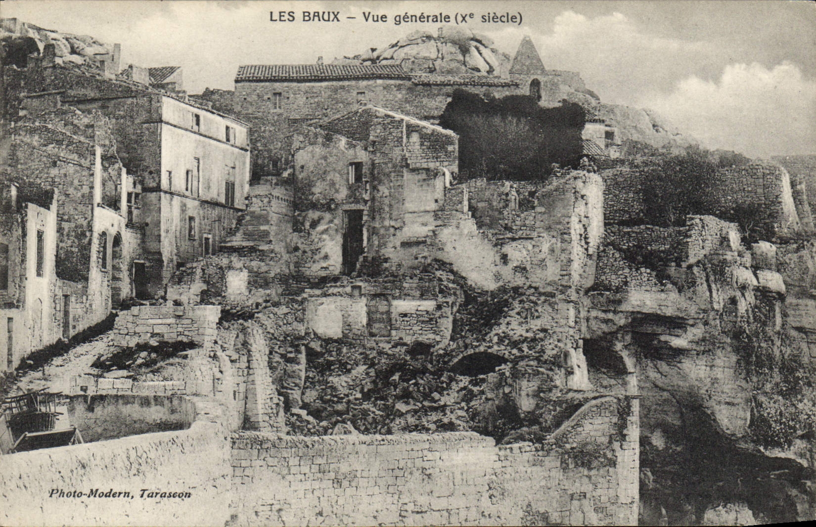Les Baux — Vue générale (Xe siècle)