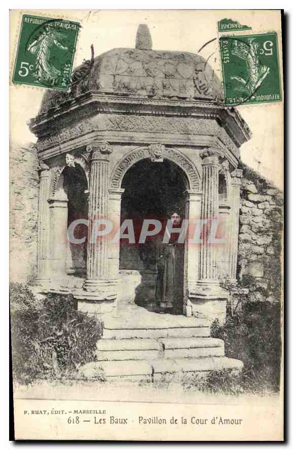 CPA Les Baux Pavillon de la Cour d'Amour